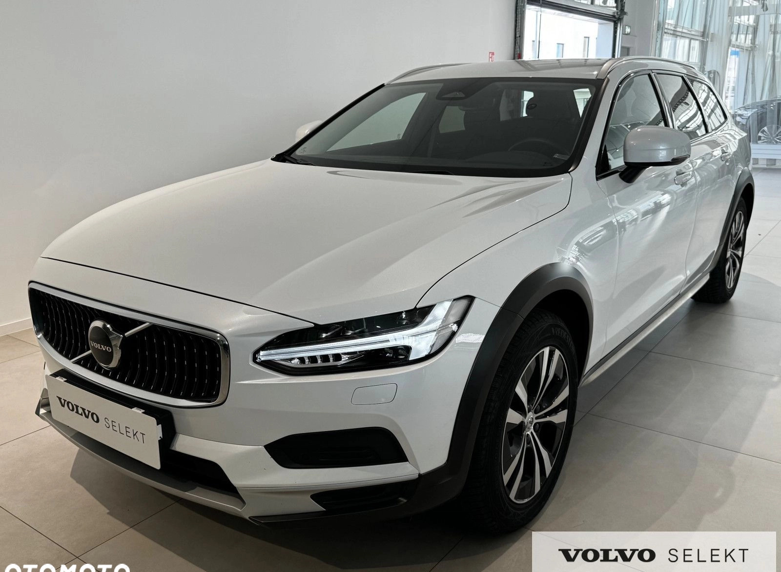 Volvo V90 Cross Country cena 224900 przebieg: 53700, rok produkcji 2022 z Prabuty małe 277